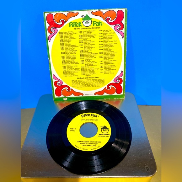 PETER PAN RECORD VINTAGE THE LITTLE WHITE DUCK VINYL 7” RECORD 4 FAVORITE SONGS - Picture 7 of 14